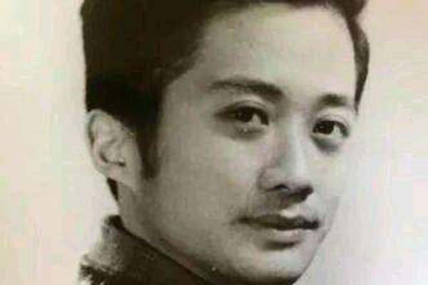 李丹宁年轻时照片 李小璐继承了爸爸高颜值的基因