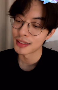 ​暖心十足！木子洋鼓励白化病小朋友建立自信