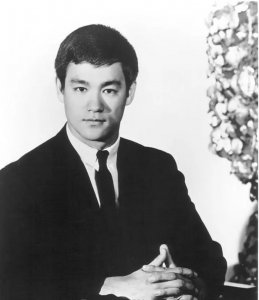 ​香港武打女星（细数8位香港电影的武打女星）