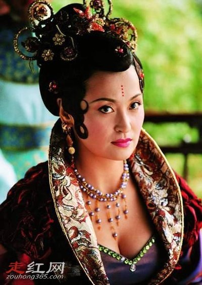 王璐瑶个人资料简历 因帝国军妓受到李寿成的会见