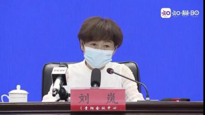 ​贵阳市委书记要求“回应群众关切”，女副区长公开致歉：经验不足、方法欠妥，