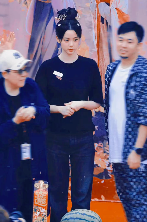 欧阳娜娜徐正溪永安梦开机路透