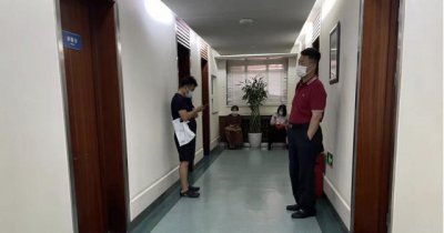 ​种植牙价格不菲，国家出手调控，费用能省多少？