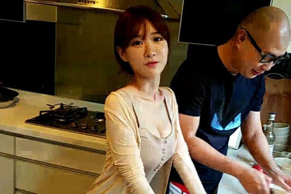 呆妹儿和刘杀鸡是什么关系 被猜测关系暧昧