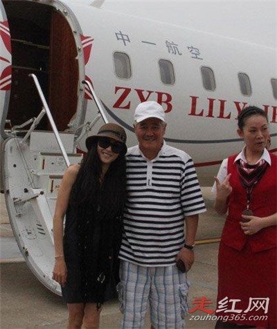 赵本山的飞机为什么要卖 被某老虎整惨了怎么回事