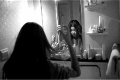 ​浴室女子死后20天才发现 少女自杀就是为情所困