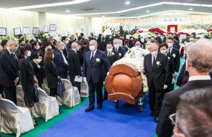 在香港扶灵有什么讲究和忌讳 葬礼习俗代表什么意思