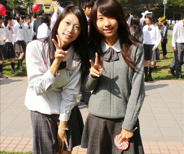 新民高中郭冠樱视频事件 这是有多饥渴如今后悔了吧