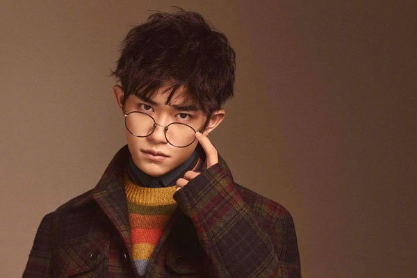 易烊千玺称哭是因为被肯定 作为演员已经是评价很高了