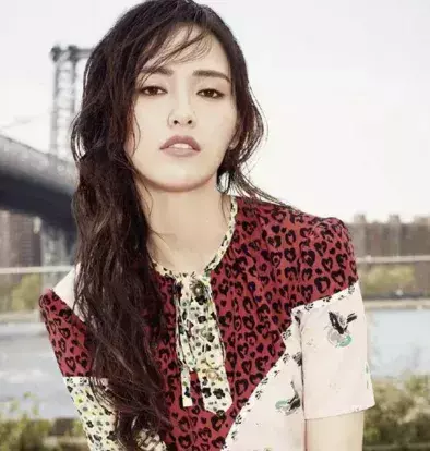 近视的明星都有哪些(有哪些明星是近视的) 明星 第5张