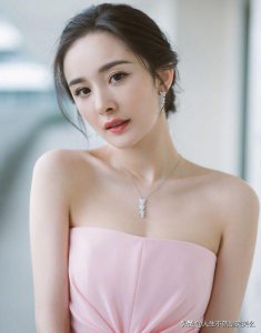 ​今年哪些明星高考(明星成绩排名高考)