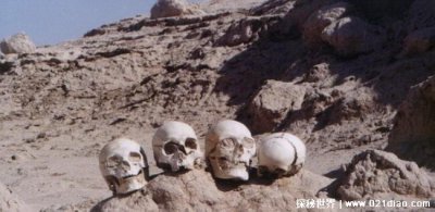 ​罗布泊三十万镜像人幸存者，双鱼玉佩竟可以复制人体(附真实图片)