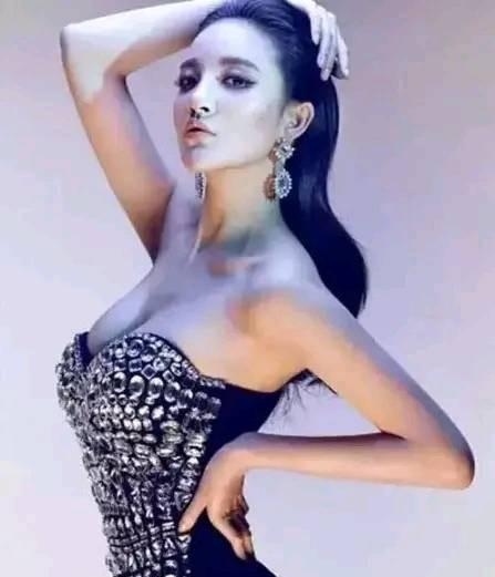 胸大的明星有哪些(中国有胸肌的女明星) 明星 中国 第3张