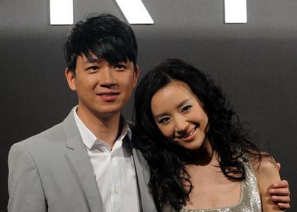 董洁潘粤明为什么分手(董洁潘粤明婚纱照)  第4张