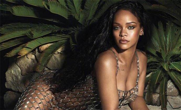 蕾哈娜登杂志封面