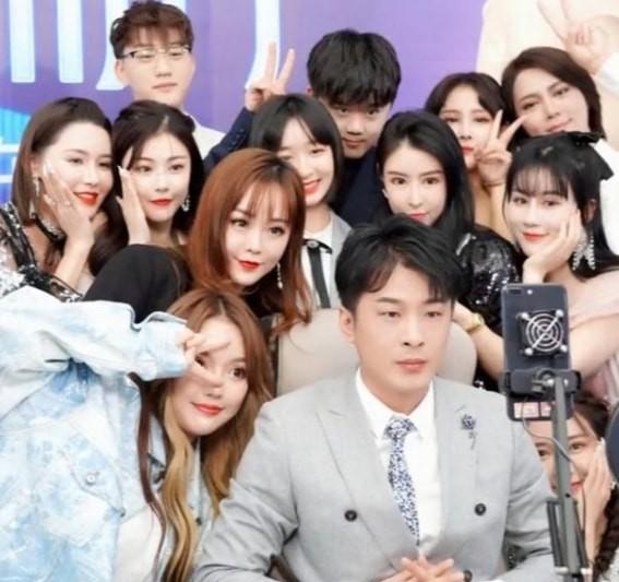 网红主播有哪些(网红主播伊伊) 主播 第10张