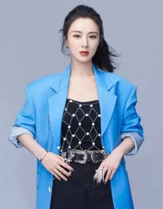 ​网红主播有哪些(网红主播伊伊)