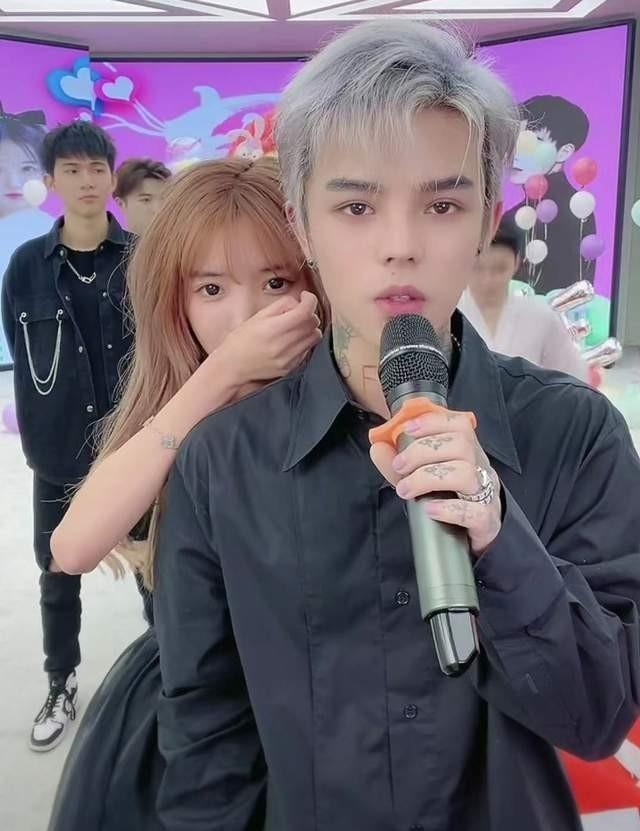 网红主播有哪些(网红主播伊伊) 主播 第17张