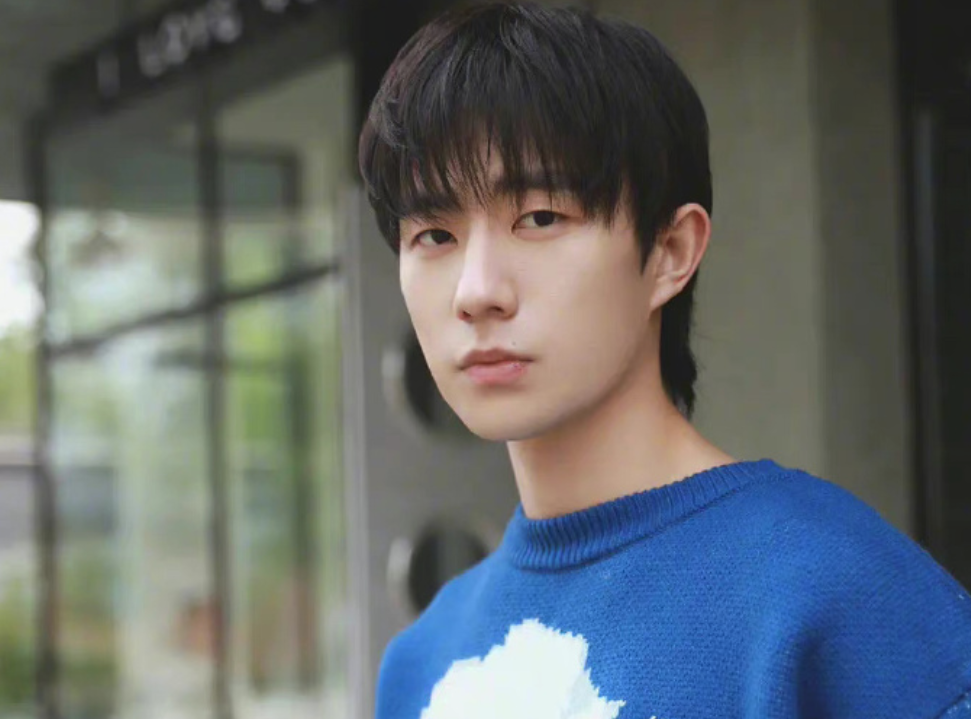 鹿晗和关晓彤是什么关系(华晨宇和关晓彤是什么关系)  第5张