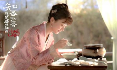 ​王仁君和冯绍峰太像了(王仁君和冯绍峰小时候) 《知否》脸盲症要犯，靠《香蜜》