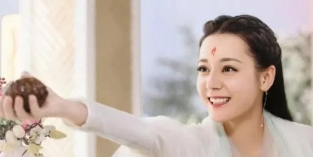 杨幂的女儿叫什么名字(杨幂女儿大名叫啥) 杨幂 女儿 第2张