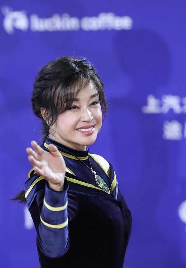 刘晓庆70岁近照(刘晓庆老年近照) 刘晓庆 近照 第4张