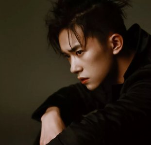 ​易烊千玺ins是什么软件(易烊千玺ins账号是什么)