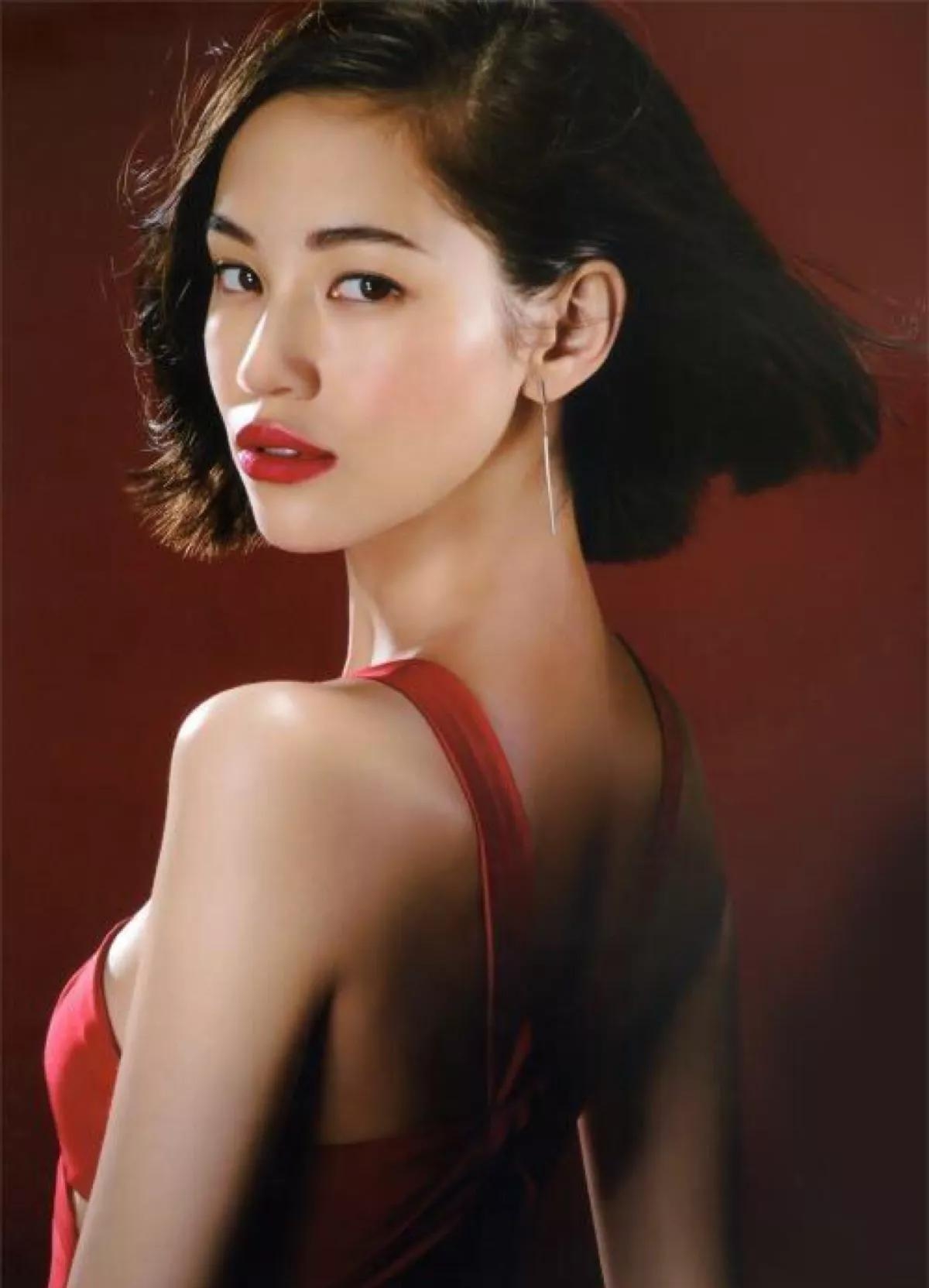 为什么国家动不了赵薇(赵薇现在国籍) 国家 赵薇 第4张