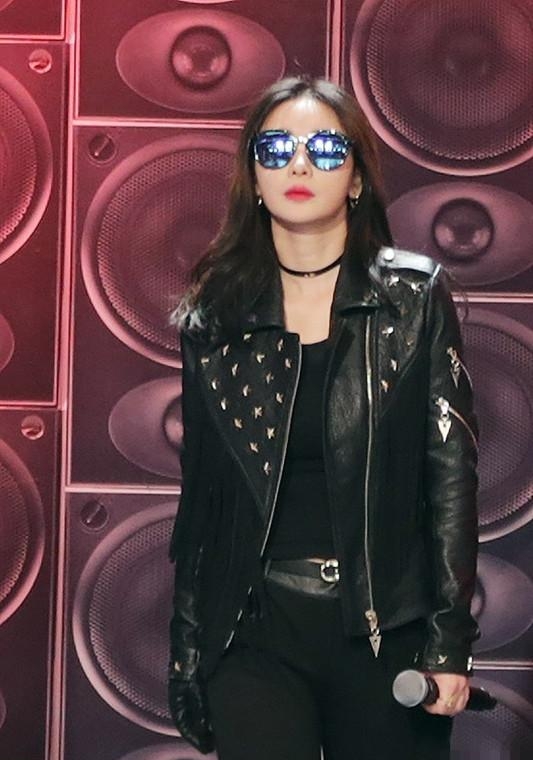 窦唯演唱《无地自容》(窦唯第一次唱无地自容) 窦唯 第2张