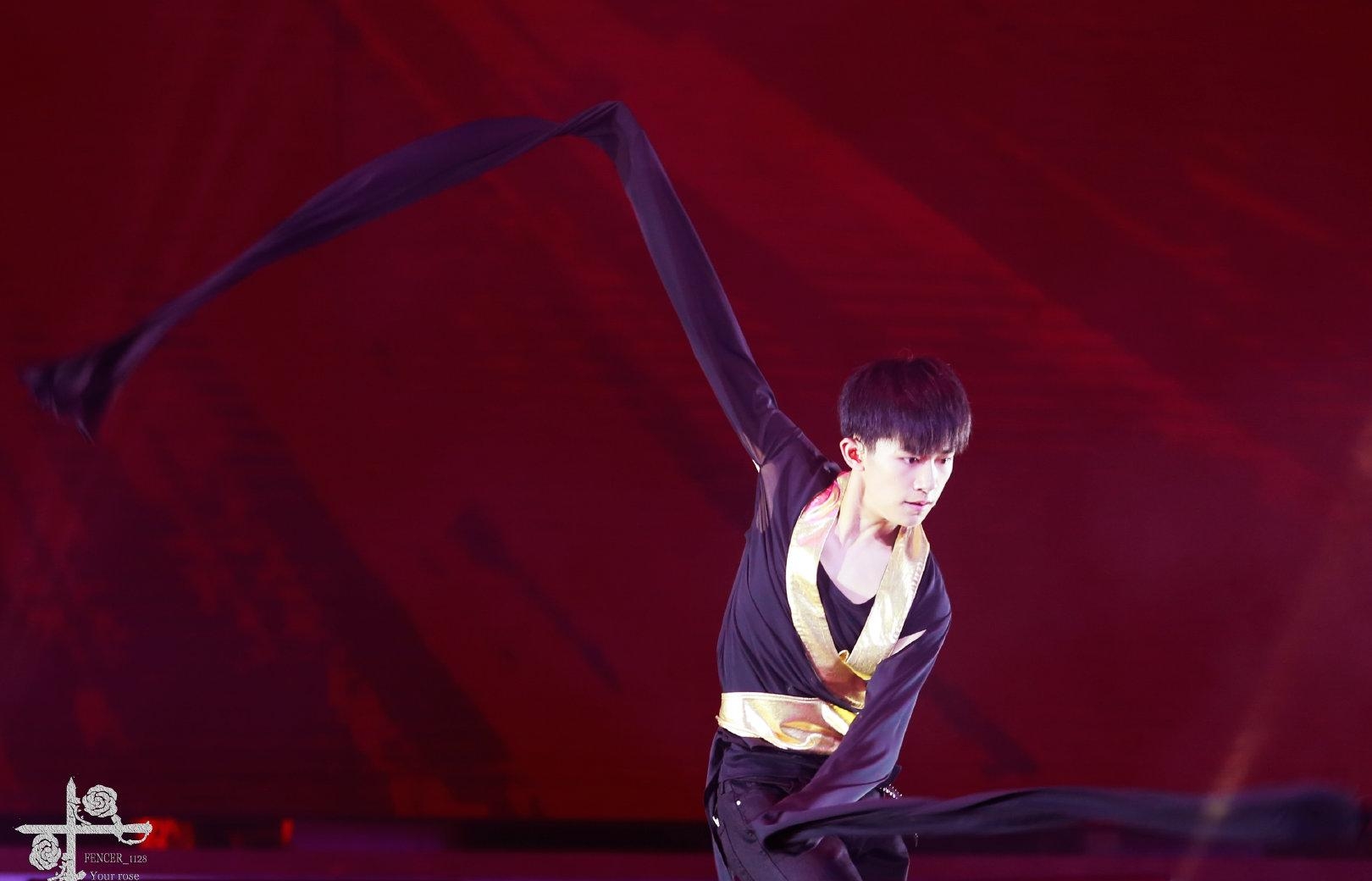 易烊千玺会什么才艺(易烊千玺都会什么才艺)  第5张