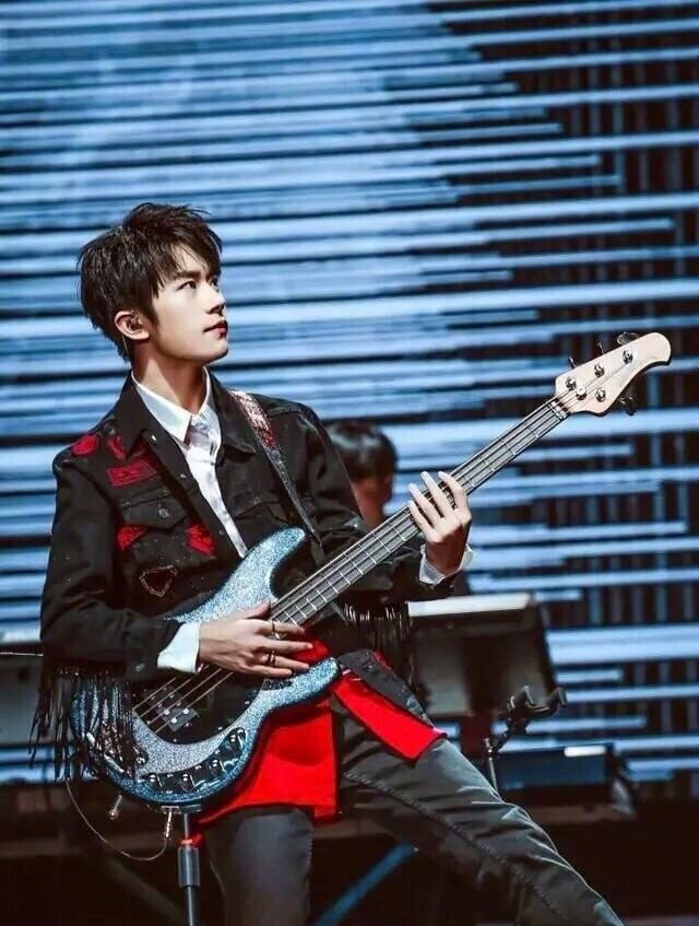 易烊千玺会什么才艺(易烊千玺都会什么才艺)  第3张