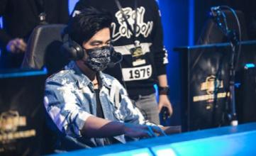 王俊凯玩什么游戏(王俊凯打游戏图片)  第8张