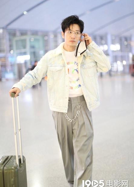 闫妮和黄晓明官宣结婚(闫妮和黄晓明相差几岁) 闫妮 黄晓明 第3张