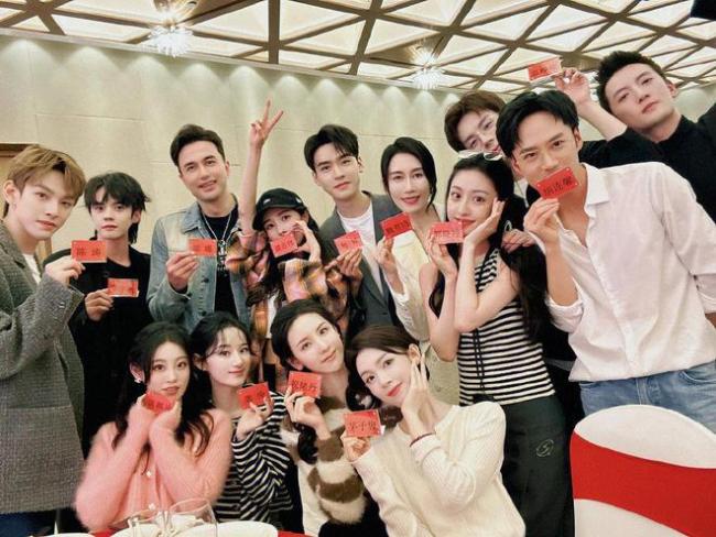 84086b80gy1h7wo121alrj20u00midnh