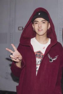 ​都美竹发文回应吴亦凡被判13年：正义虽迟但到