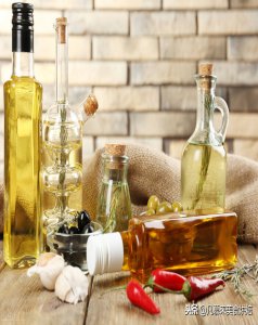 ​大豆油和菜籽油哪个好（大豆油和菜籽油的介绍和对比）