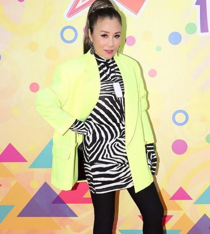 72岁汪明荃太大胆