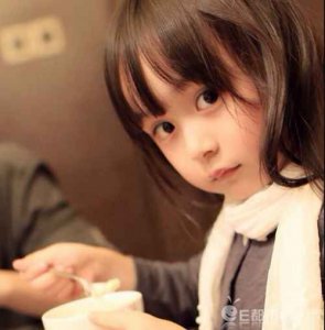 ​刘楚恬妈妈高冰水照片