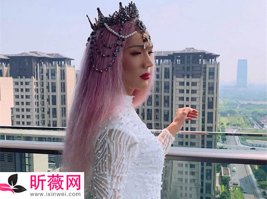 抖音韩美娟是男是女的 韩美娟真实图片