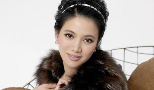 袁咏仪年轻时照片好漂亮 香港小姐冠军最上镜小姐