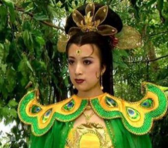 ​金巧巧个人资料及简历 金巧巧是皇族后裔吗