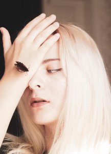 ​已婚男人心里有你的表现（已婚男士爱上你的信号）