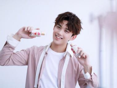 吴磊有女朋友了吗 吴磊合作过传绯闻女演员