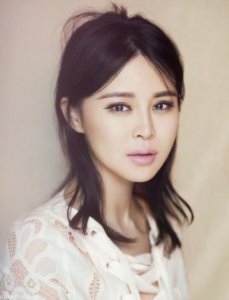 ​关悦佟大为感情经历 关悦的家世背景