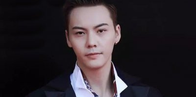 ​陈伟霆家境怎么样 陈伟霆的家世显赫