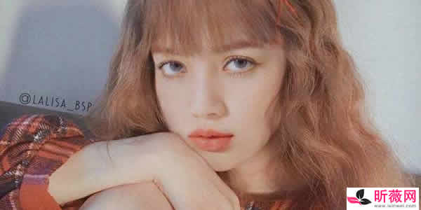 lisa是韩国女团吗 韩国lisa的组合叫什么