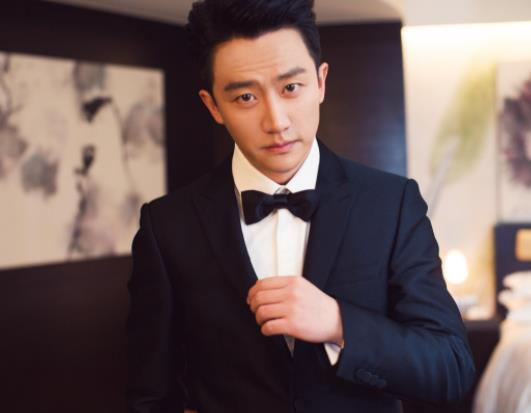 黄轩是演什么出名的 和黄轩长得很像的演员是谁