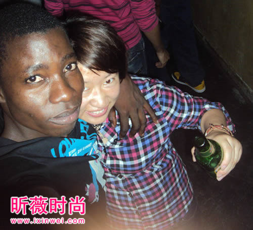 中国漂亮姑娘嫁黑人结婚 嫁给黑人的悲惨遭遇