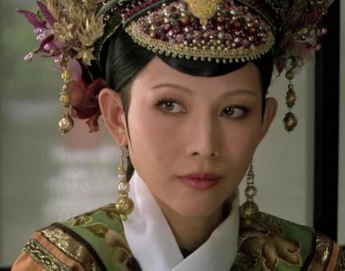 ​甄嬛传皇后怎么害死纯元皇后的