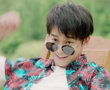 ​向往的生活彭彭唱的伍佰歌叫什么名字